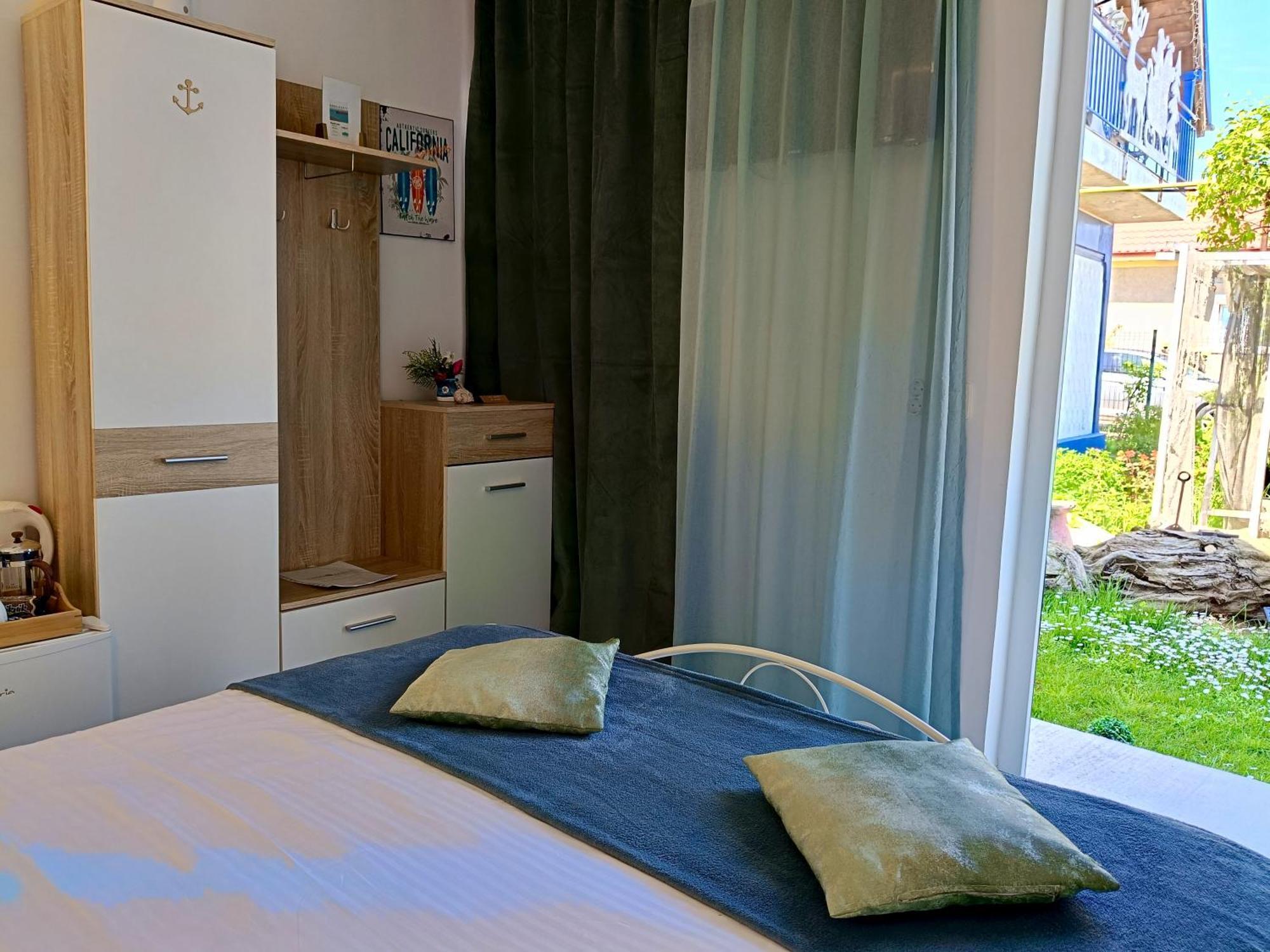 Casa Babica Guesthouse Costinesti Luaran gambar