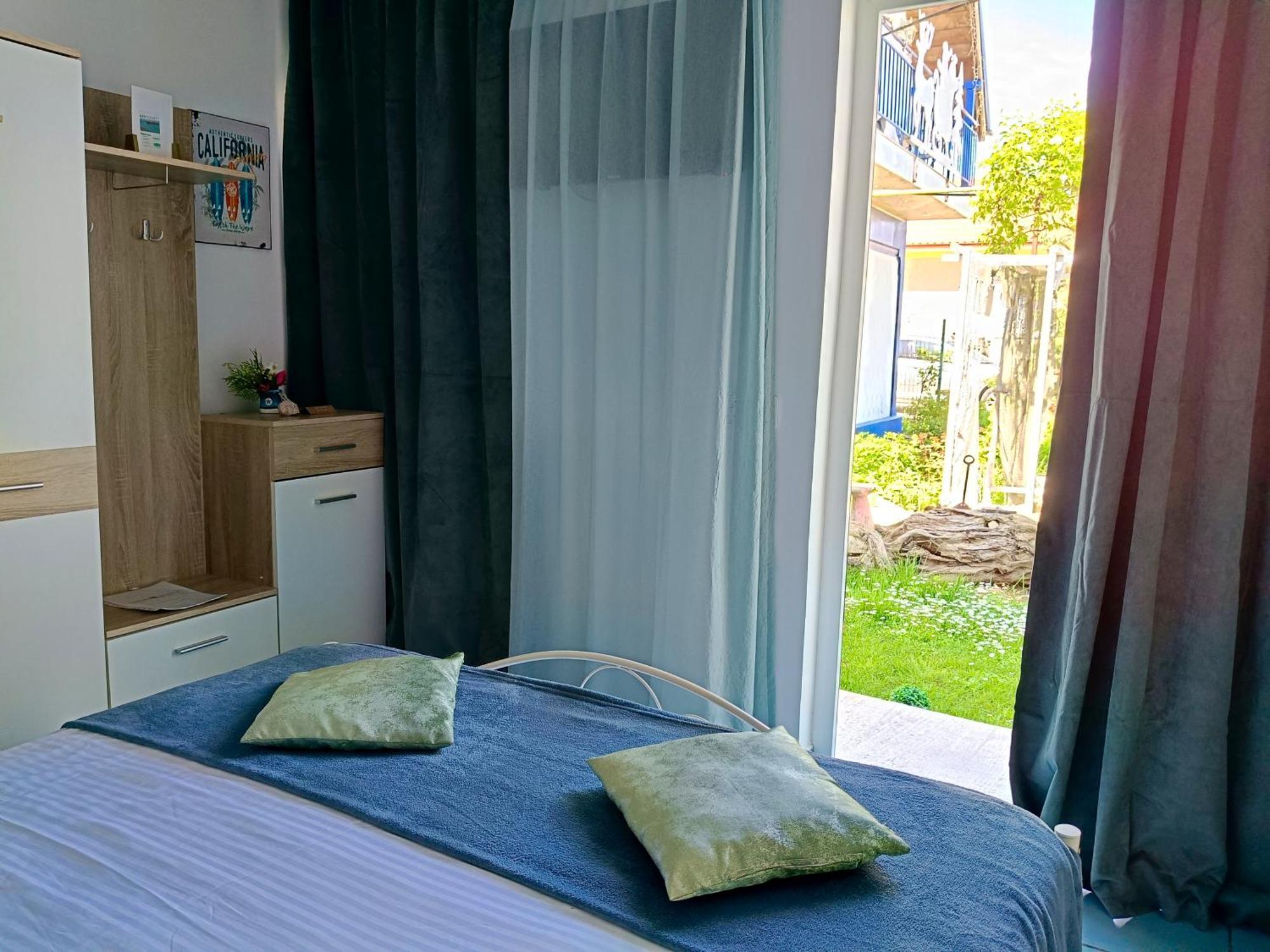 Casa Babica Guesthouse Costinesti Luaran gambar